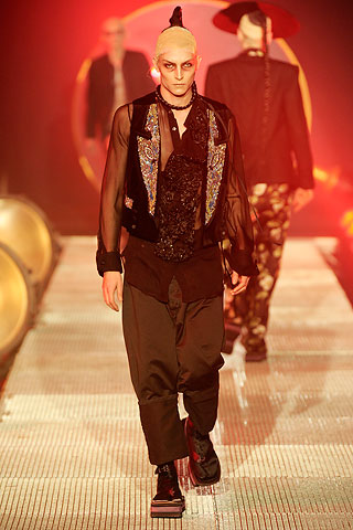 John Galliano / - 2010-2011